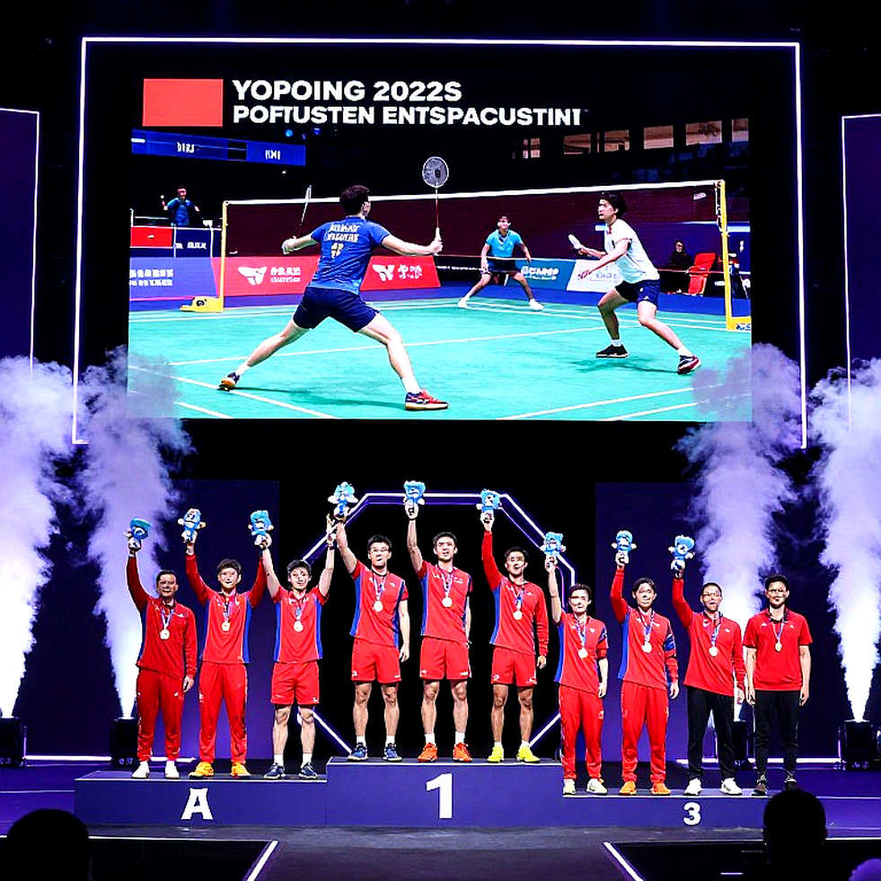 Alwi Farhan Trains with Momota Before Asian Games 2026: What the Data Says and the Headline Hides