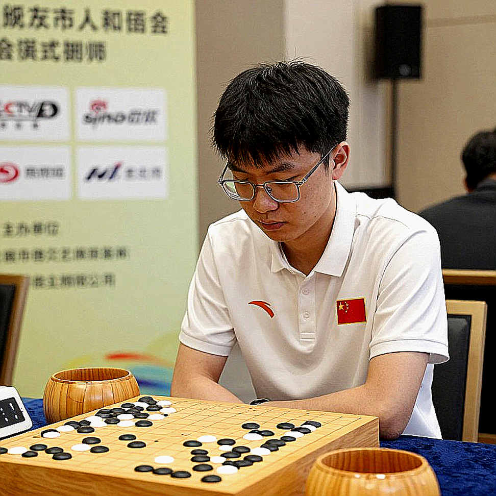 Carlsen trở lại, GCL 2026 và bài toán lịch thi đấu khắc nghiệt