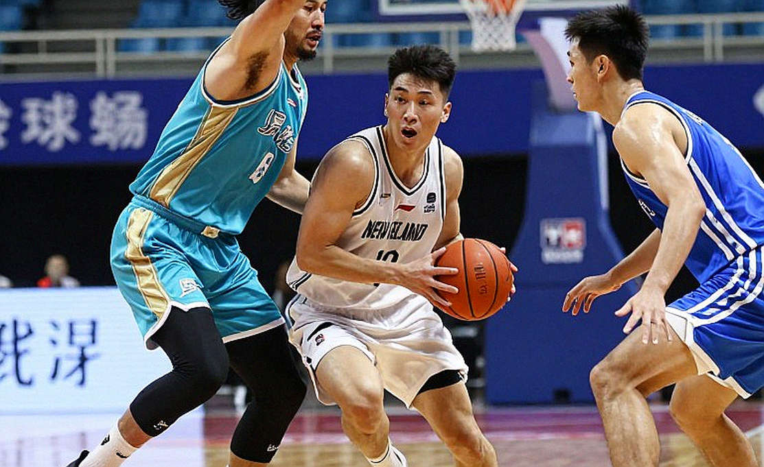 Việt Nam gặp Thái Lan: bốn cái tên bị gạch và bài kiểm tra thật của chuỗi 27 trận bất bại