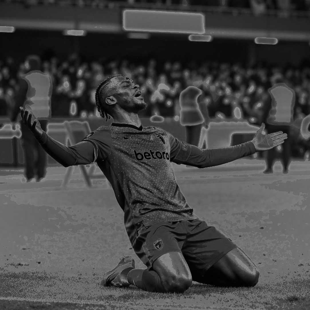 Lỗi domain phân tích: Nội dung gốc về cricket, không phải bóng đá