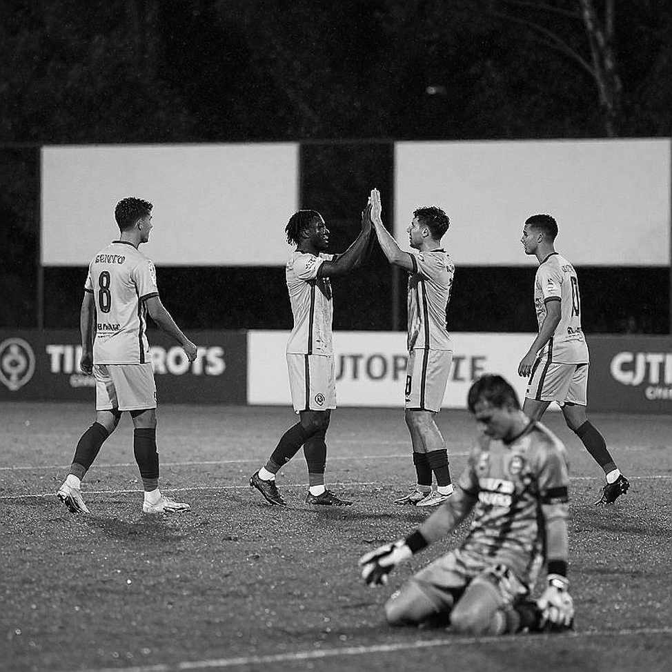 América thắng Necaxa 4-2: Cú hat-trick của Henry Martín và lỗ hổng mà không ai muốn nhìn