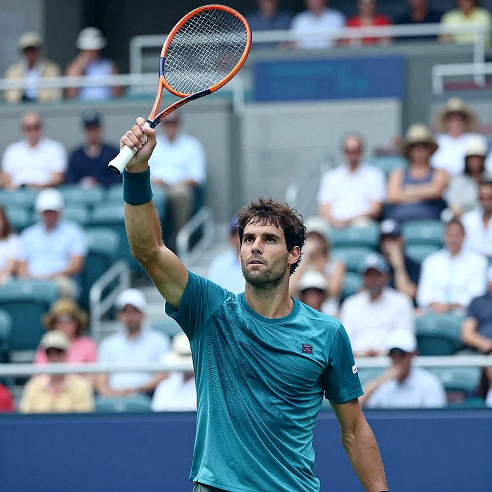 Khi hệ thống dán nhãn "tennis" cho một bản tin ngoại giao
