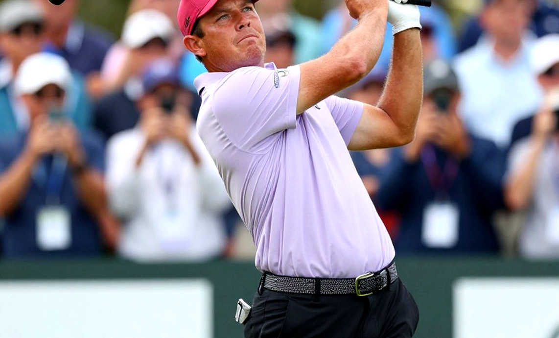 Bermuda Championship 2026: Adam Schenk bảo vệ tấm séc 1,08 triệu USD bằng một mùa giải chỉ kiếm 433.660 USD